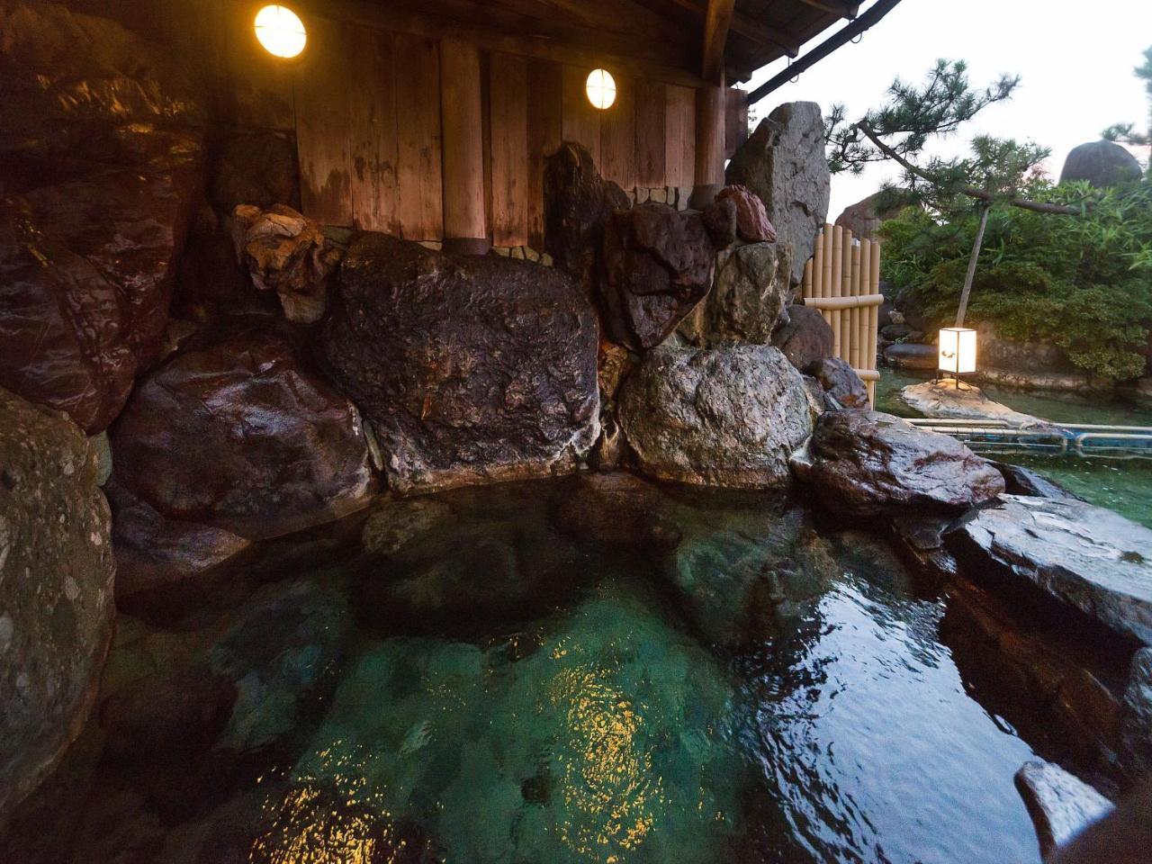 Awara Onsen Hot Spring Koubou Gurabaatei Hotel Екстериор снимка