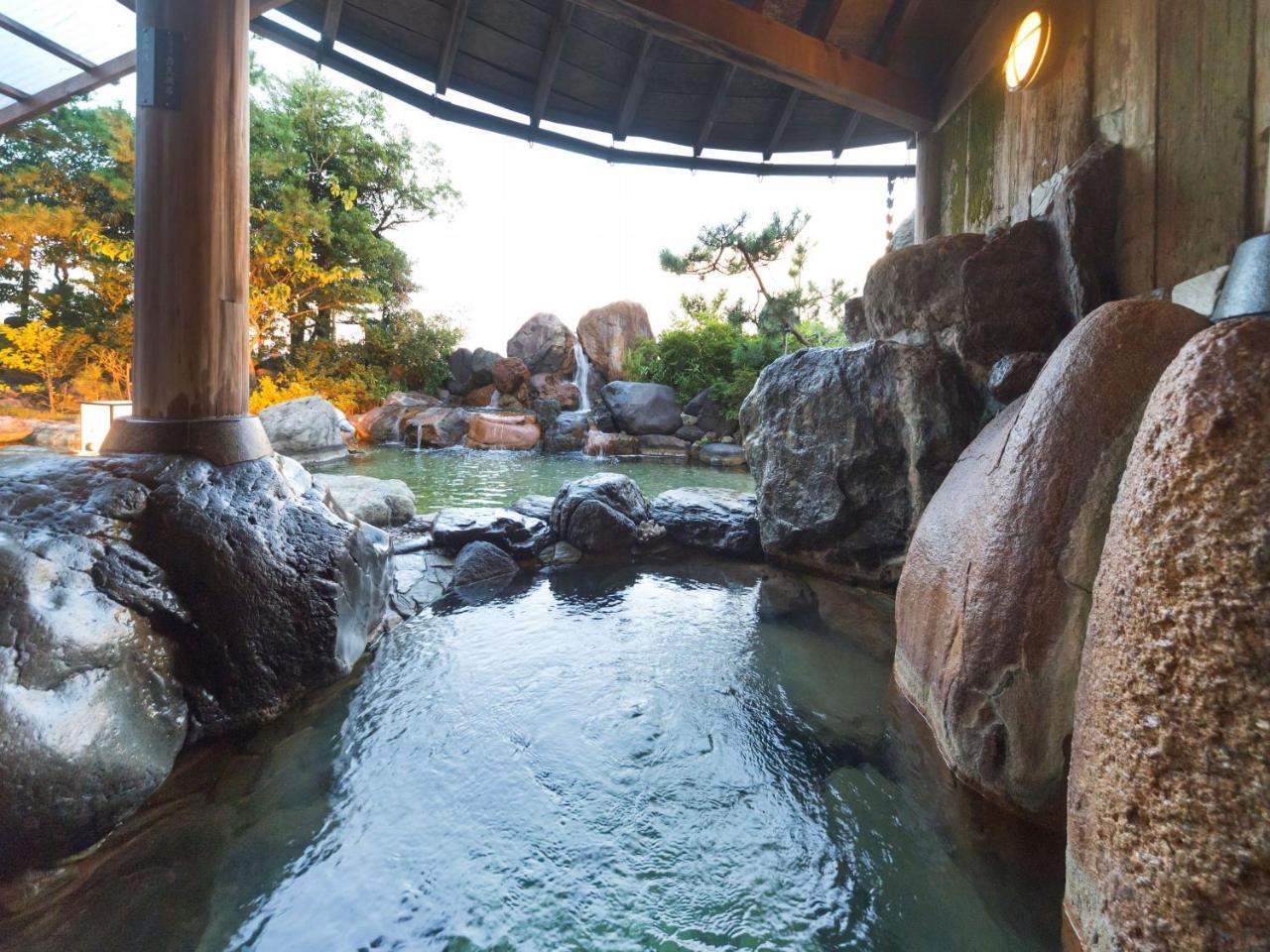 Awara Onsen Hot Spring Koubou Gurabaatei Hotel Екстериор снимка